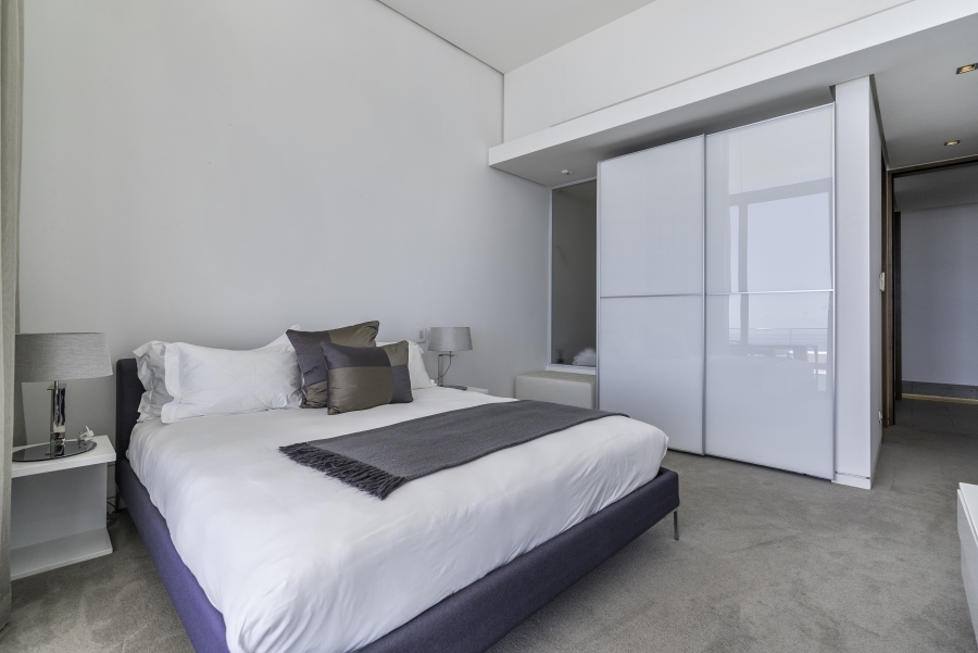5 Bedroom Property for Sale in Clifton Western Cape
